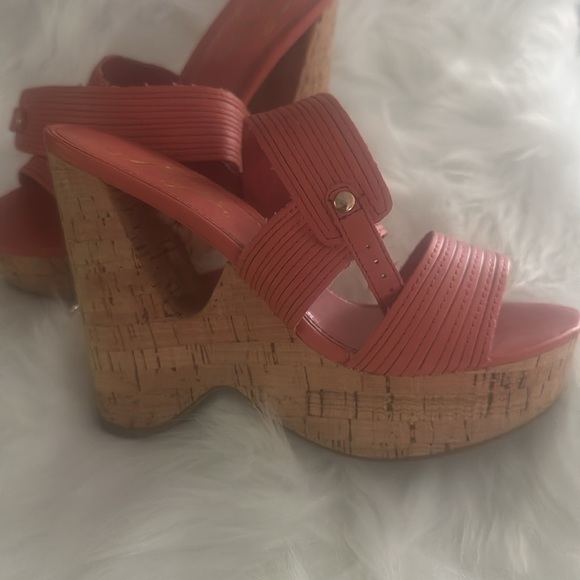 5.5” Fergie Wrap ankle platform salmon color sandals - Picture 5 of 8